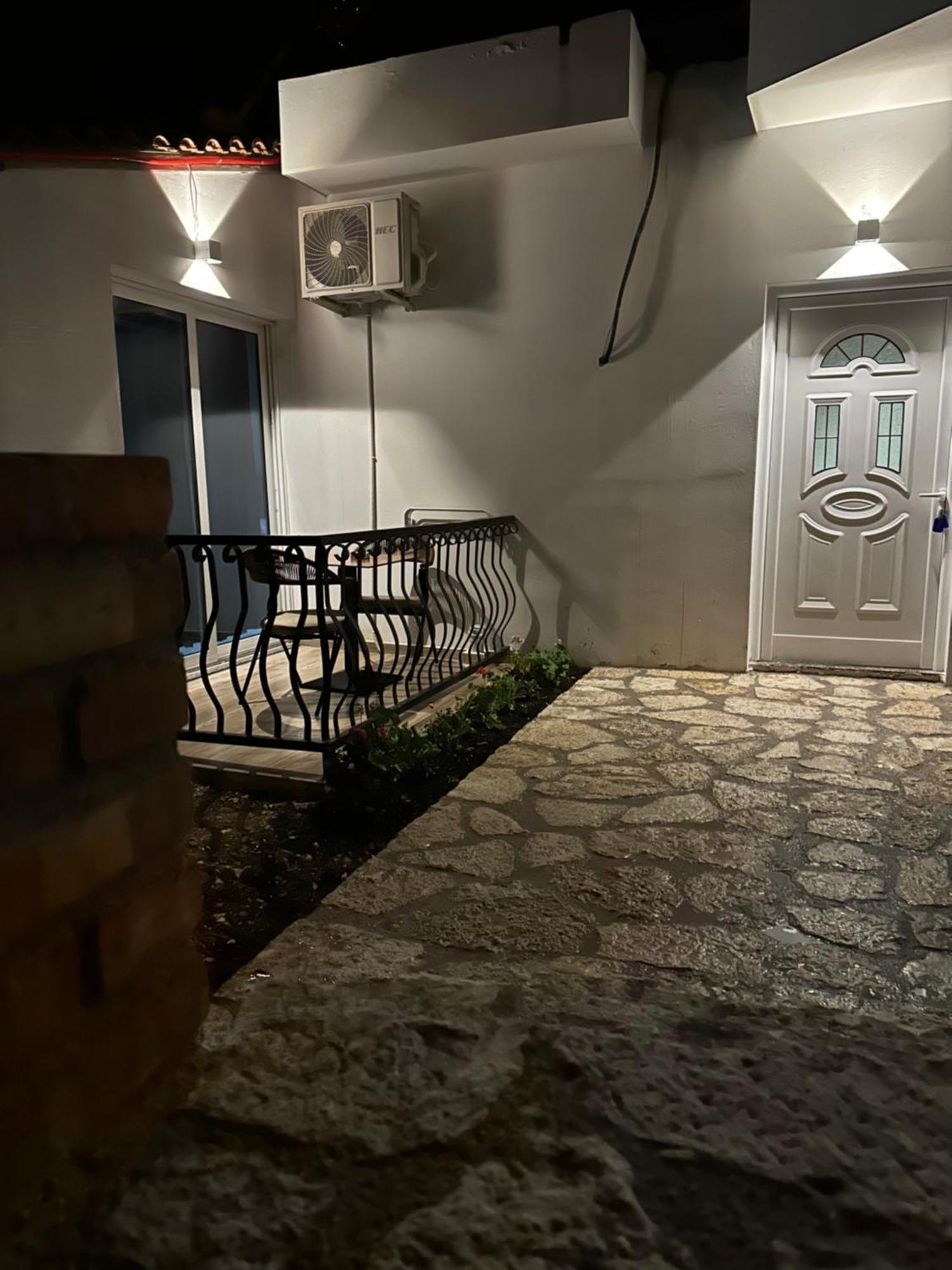 Fiore Rooms 2 クサミル エクステリア 写真